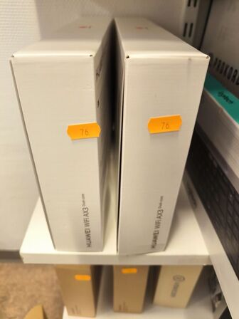 2 stk. netværksrouter HUAWEI AX3 (ubrugt)