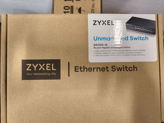 Netværksswitch ZYXEL GS1100-16 16 port (ubrugt)