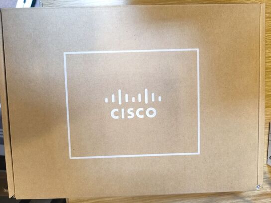 Netværksswitch CISCO CBS250-8T-D-EU 8 port (ubrugt)