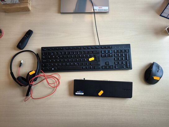 27" HP EliteDisplay E273 inkl. dockingstation m.v.