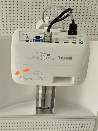 Projektor BENQ MW620 inkl. lærred