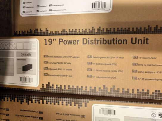 Div. netværkstilbehør bl.a. UBIQUITY Unifi (se billeder)