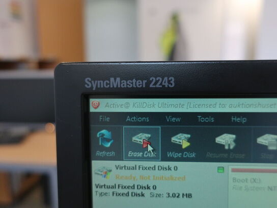 HP 22" skærm m. tastatur SynchMaster 2243 (PC medfølger ikke)