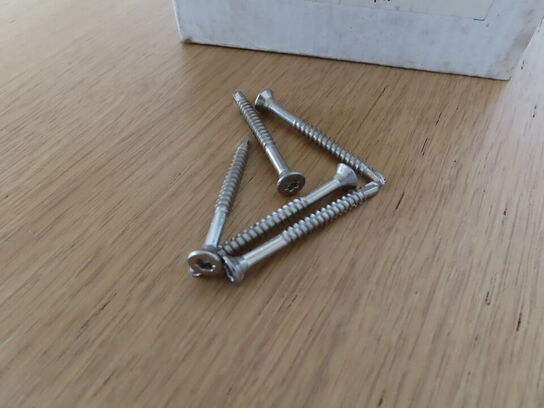 10 kasser. Rustfri skruer 4,2 x 45mm