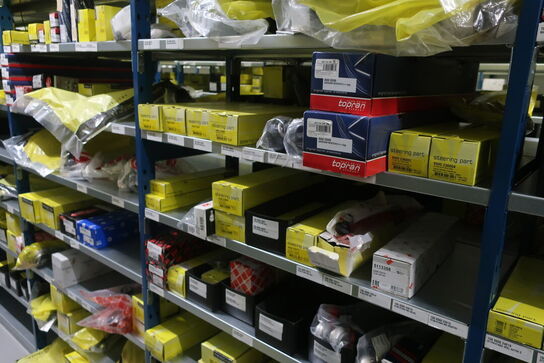 20 fag lagerreoler med indhold