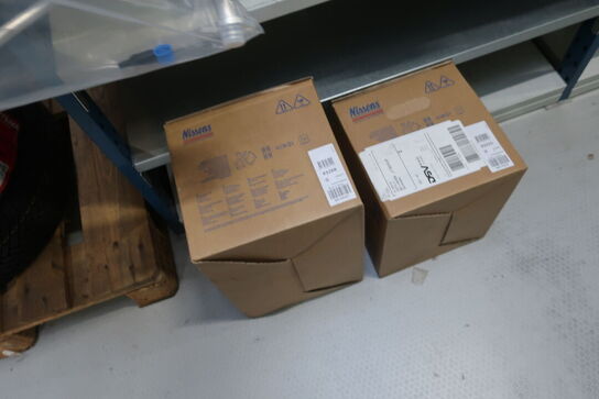 12 fag lagerreoler med indhold 