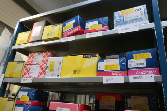 28 fag lagerreoler med indhold