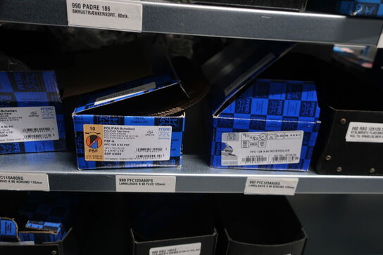 22 fag lagerreoler med indhold