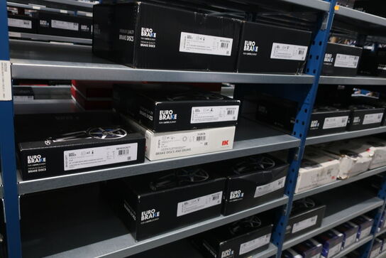 30 fag lagerreoler med indhold