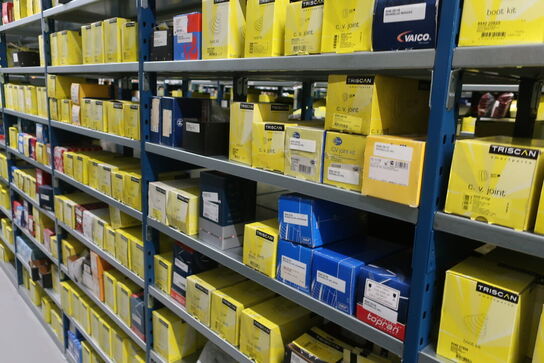 20 fag lagerreoler med indhold