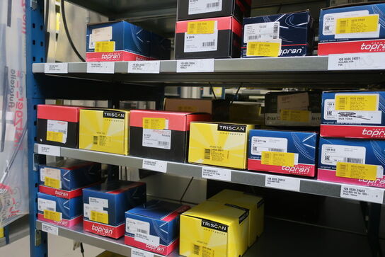 28 fag lagerreoler med indhold