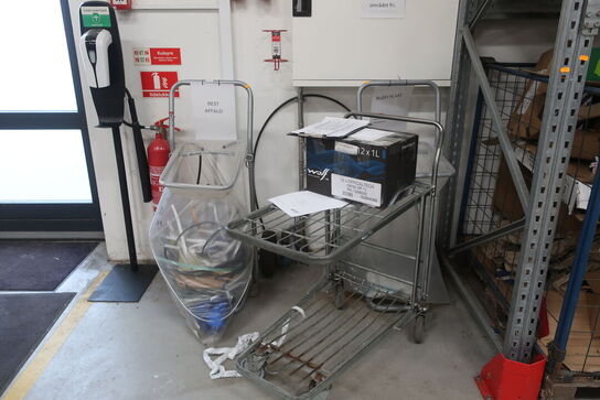 Vogn samt 2 stk. skraldestativer