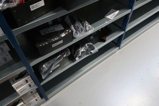 22 fag lagerreoler med indhold