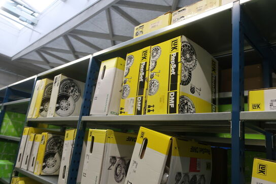 26 fag lagerreoler med indhold