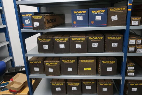 2 fag lagerreol med indhold