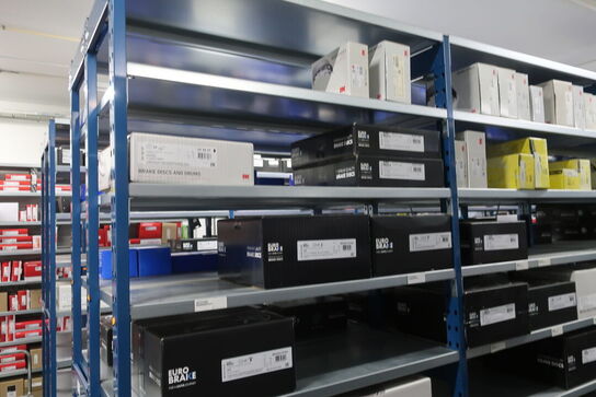 30 fag lagerreoler med indhold