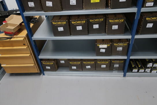 2 fag lagerreol med indhold