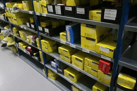 20 fag lagerreoler med indhold