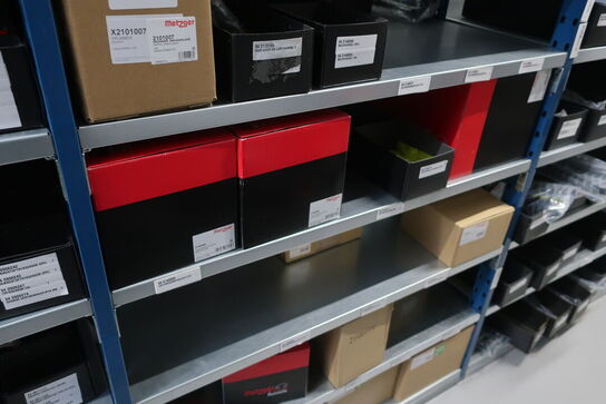 12 fag lagerreol med indhold