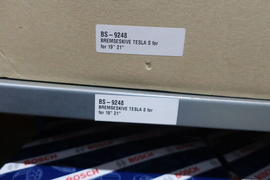 4 fag lagerreoler med indhold