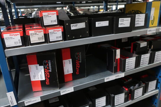 12 fag lagerreol med indhold