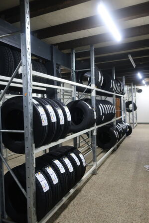 28 fag dækreoler uden indhold