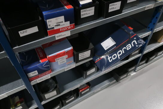 22 fag lagerreoler med indhold