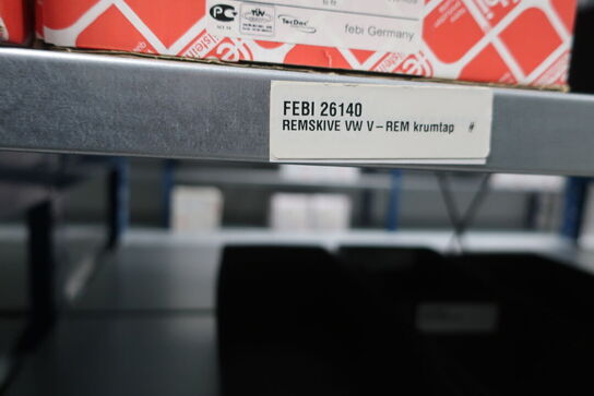 24 fag lagerreoler med indhold