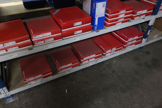 8 fag lagerreoler med indhold