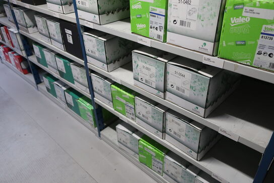 12 fag lagerreoler med indhold 