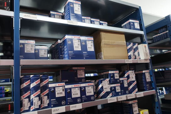 12 fag lagerreol med indhold