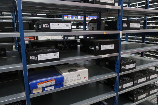 30 fag lagerreoler med indhold