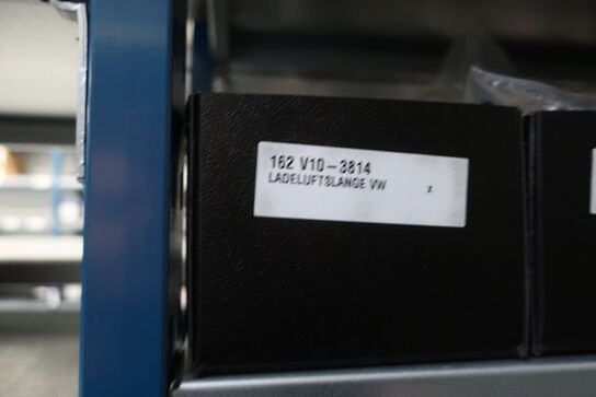 12 fag lagerreol med indhold