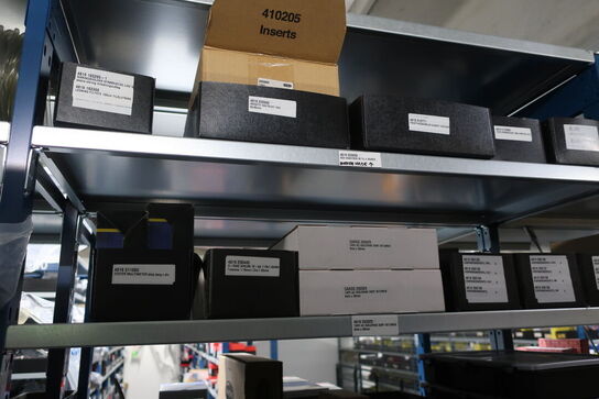 12 fag lagerreol med indhold