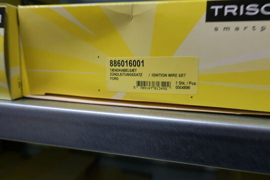 28 fag lagerreoler med indhold