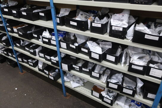 11 fag lagerreol med indhold