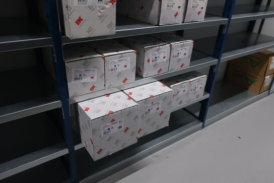 11 fag lagerreoler med indhold