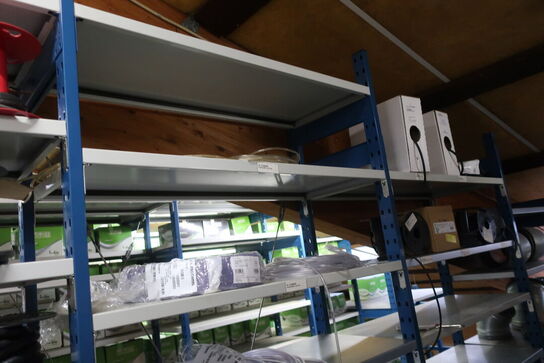 6 fag lagerreoler med indhold