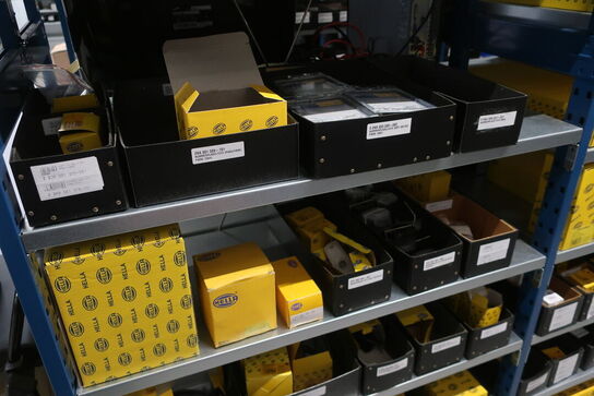 22 fag lagerreoler med indhold