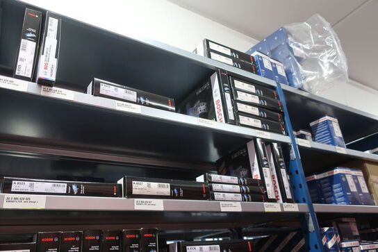 12 fag lagerreol med indhold