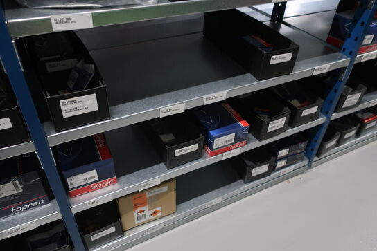 22 fag lagerreoler med indhold