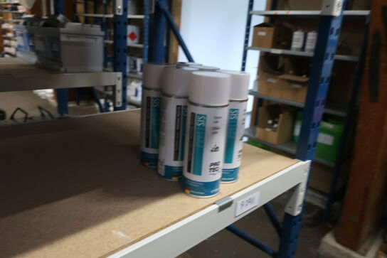 5 fag lagerreol med indhold