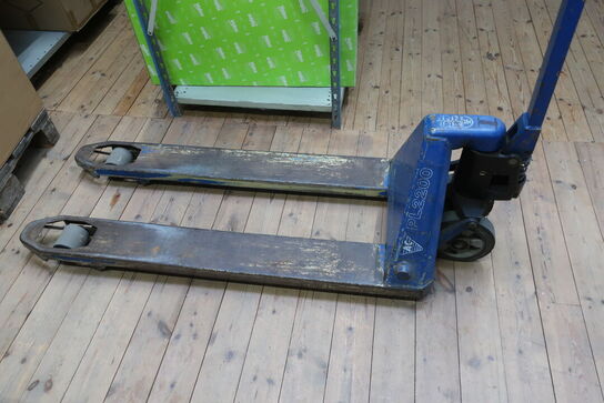 Palleløfter 2200 kg. 