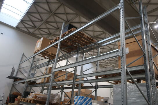 3 fag pallereol med indhold