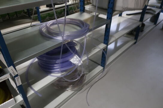 6 fag lagerreoler med indhold