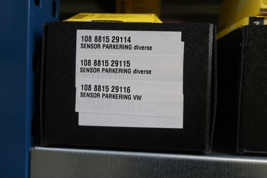 28 fag lagerreoler med indhold