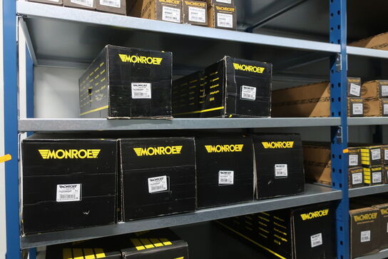 8 fag lagerreoler med indhold