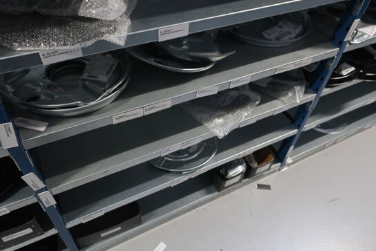 22 fag lagerreoler med indhold