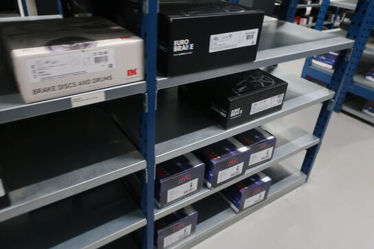 30 fag lagerreoler med indhold