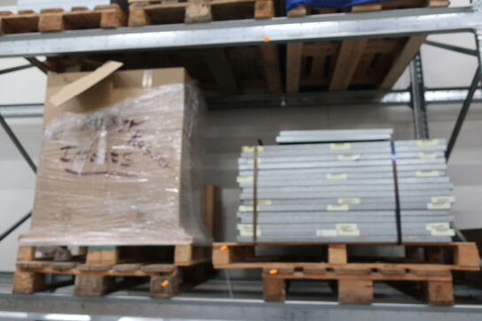 Fiberkasser samt hylder til lagerreoler 